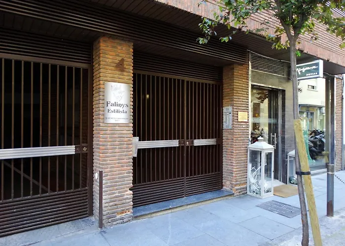 Minimalist Loft Center By Gms