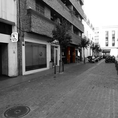 Minimalist Loft Center By Gms Córdoba